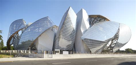 fondation louis vuitton exhibition|louis vuitton art gallery.